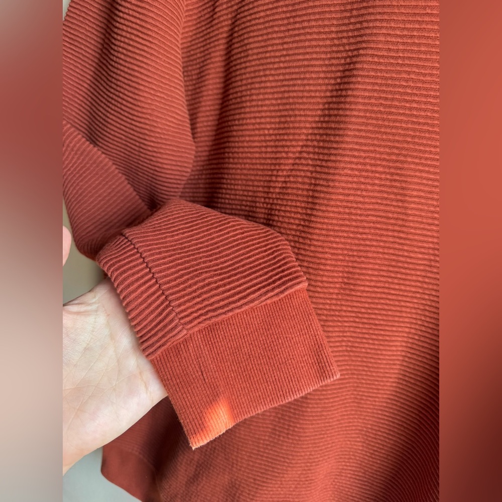 H&M Terracotta/Rust Ribbed Crewneck Size Small - Picture 2 of 6